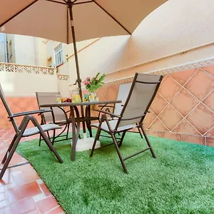 holidays2malaga-1-bedroom-apartment-with-sunny-patio.es-andalucia.com/