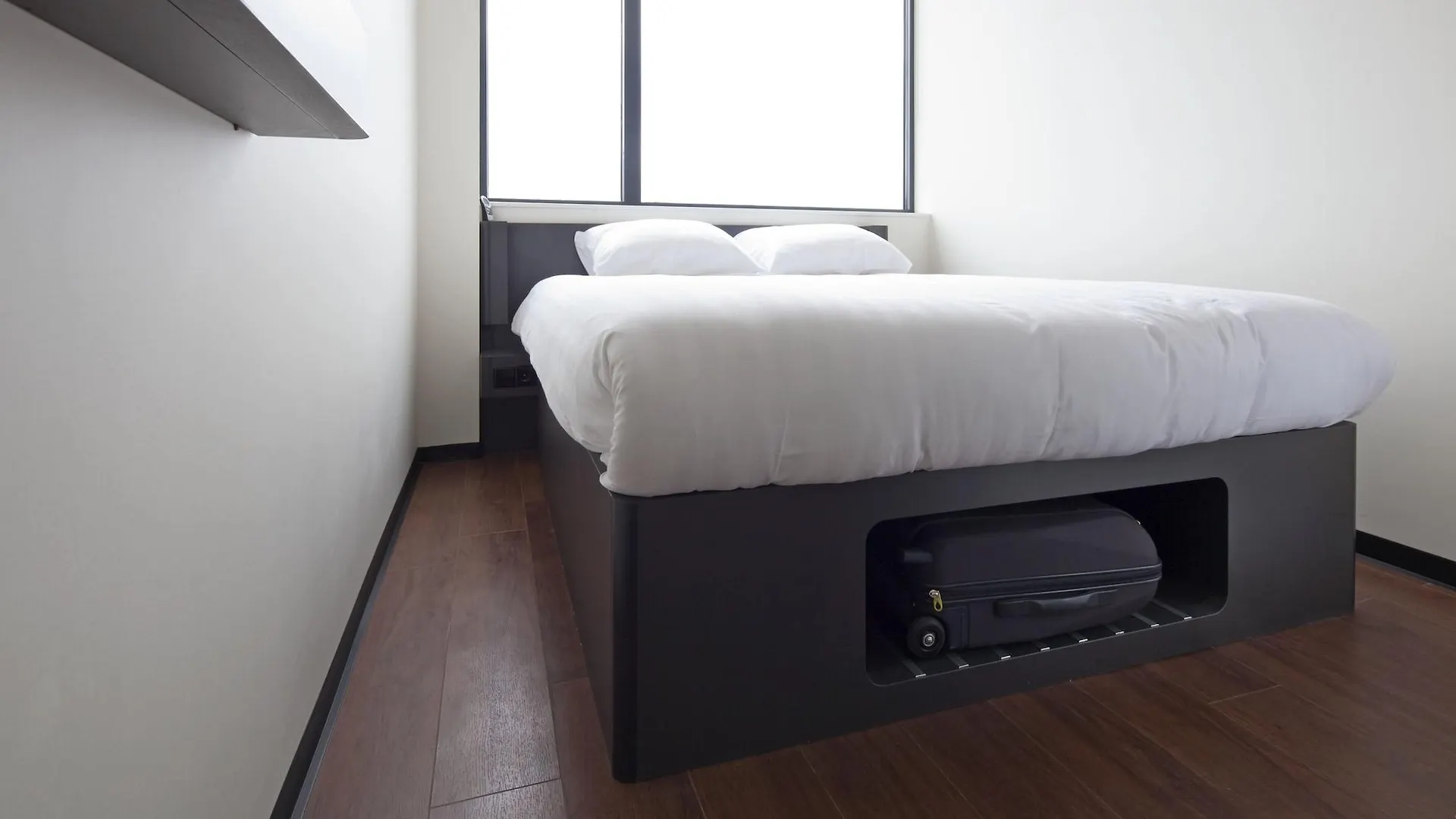 Hotel Easyhotel Amsterdam City Centre South