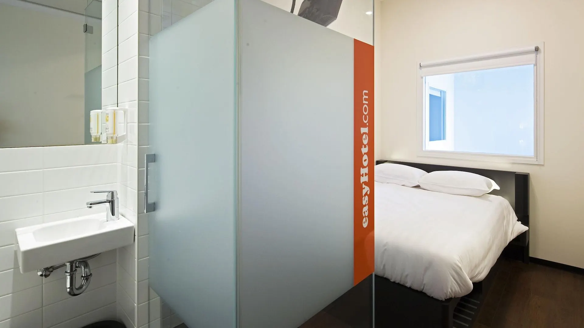 Easyhotel Amsterdam City Centre South Hotel
