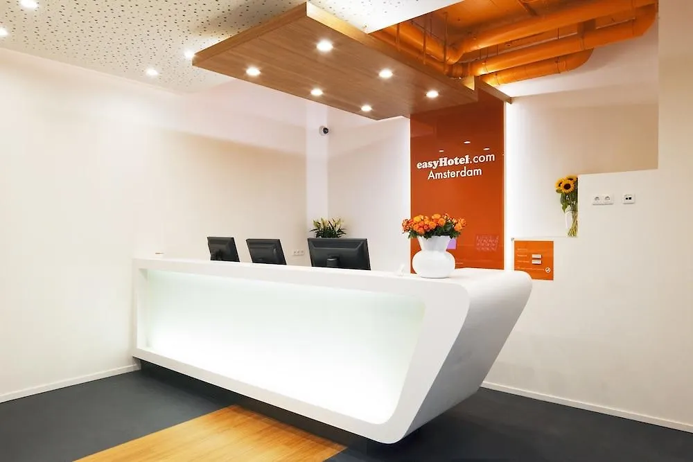 Easyhotel Amsterdam City Centre South Hotel