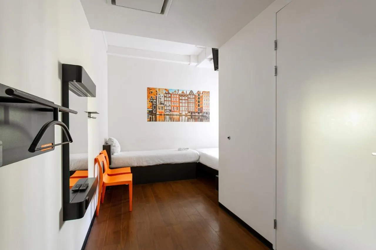 Easyhotel Amsterdam City Centre South 2*,  Netherlands