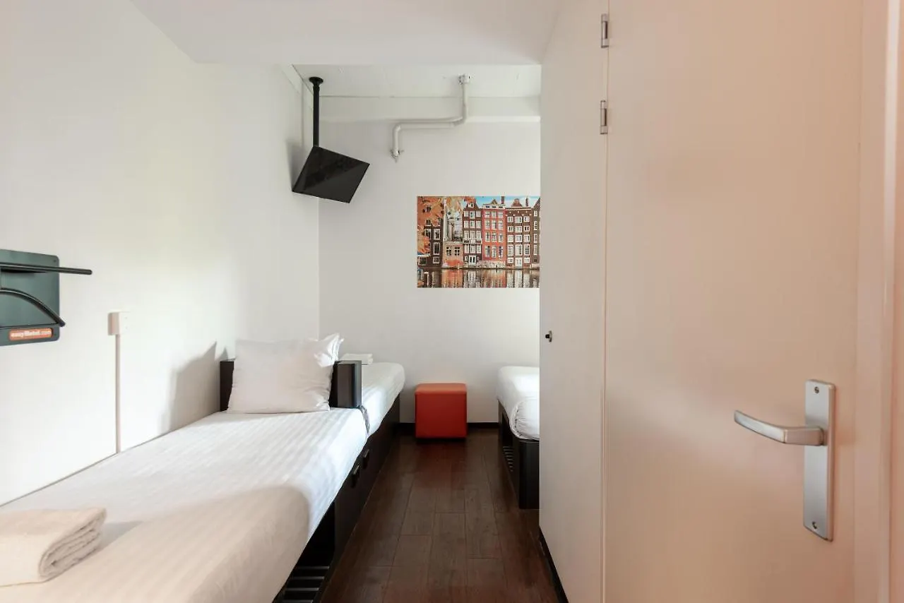** Hotel Easyhotel Amsterdam City Centre South Netherlands