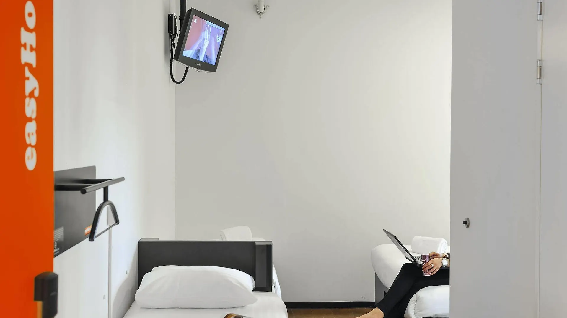 Easyhotel Amsterdam City Centre South Netherlands