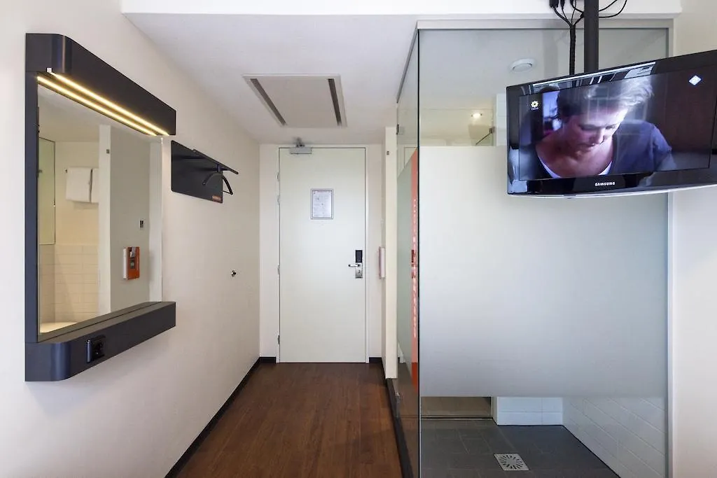 מלון Easyhotel Amsterdam City Centre South